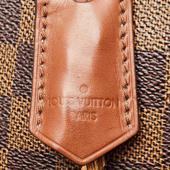 Louis Vuitton Damier Canvas Belmont Bag - Picture 9 of 12